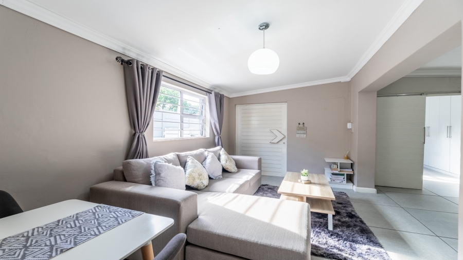 To Let 2 Bedroom Property for Rent in Avondale Western Cape